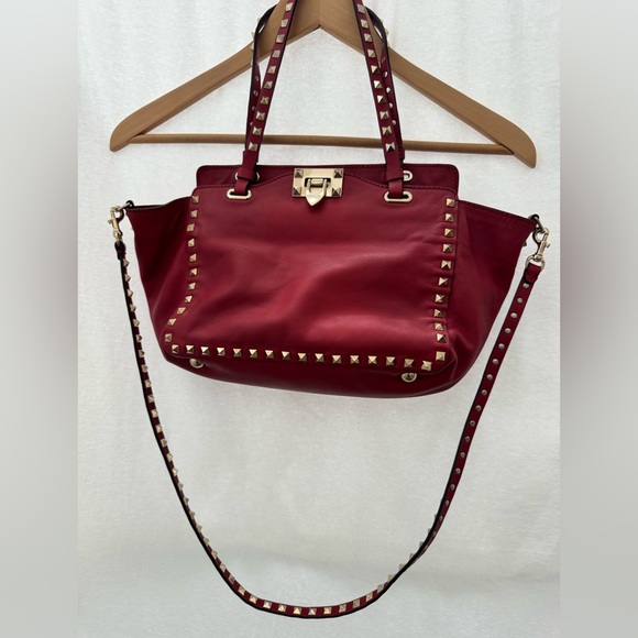 Valentino Garavani, red color leather , two way, rockstud tote. - Picture 4 of 11